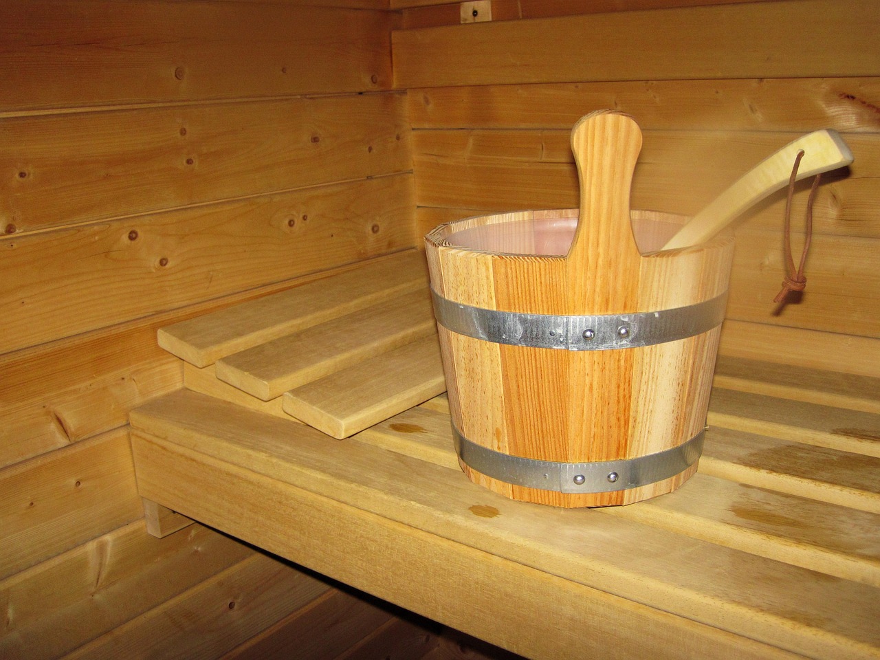The sauna and rest room